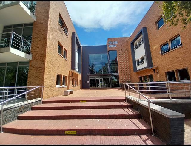 186M² OFFICE TO LET IN BRYANSTON